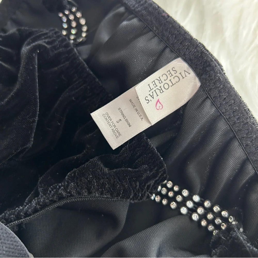 Glam Vintage Victoria's Secret Black Velvet & Diamond Push-Up Bra & Bikini Set‎